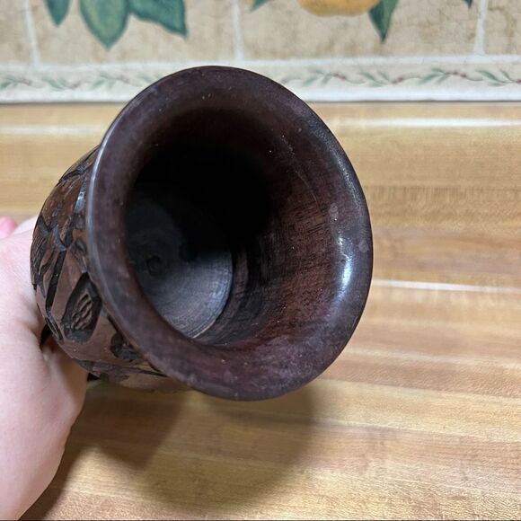 Hand carved vintage wooden goblet with elephants - Picture 3 of 6